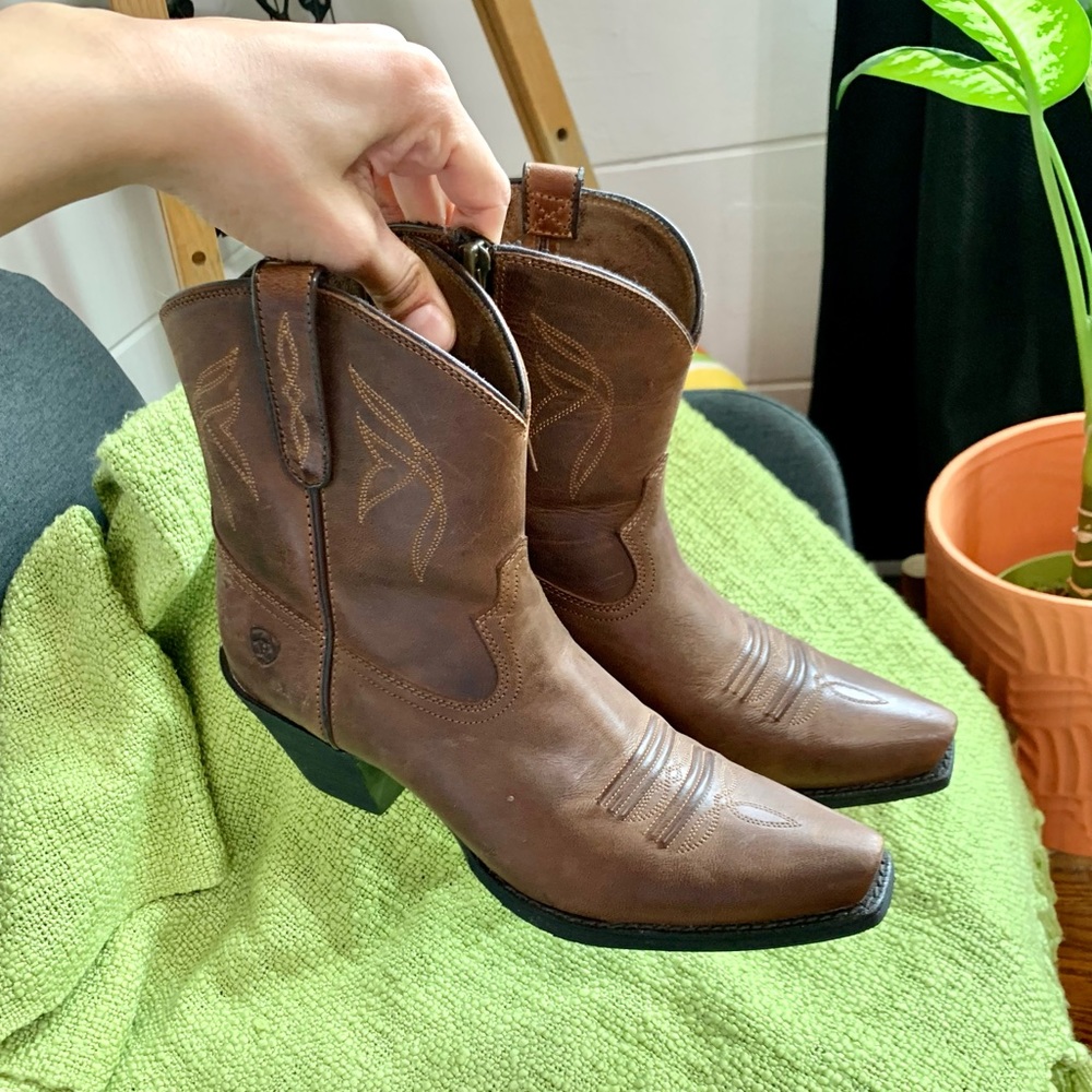 ARIAT - Brown Cowboy Boots Size 8M